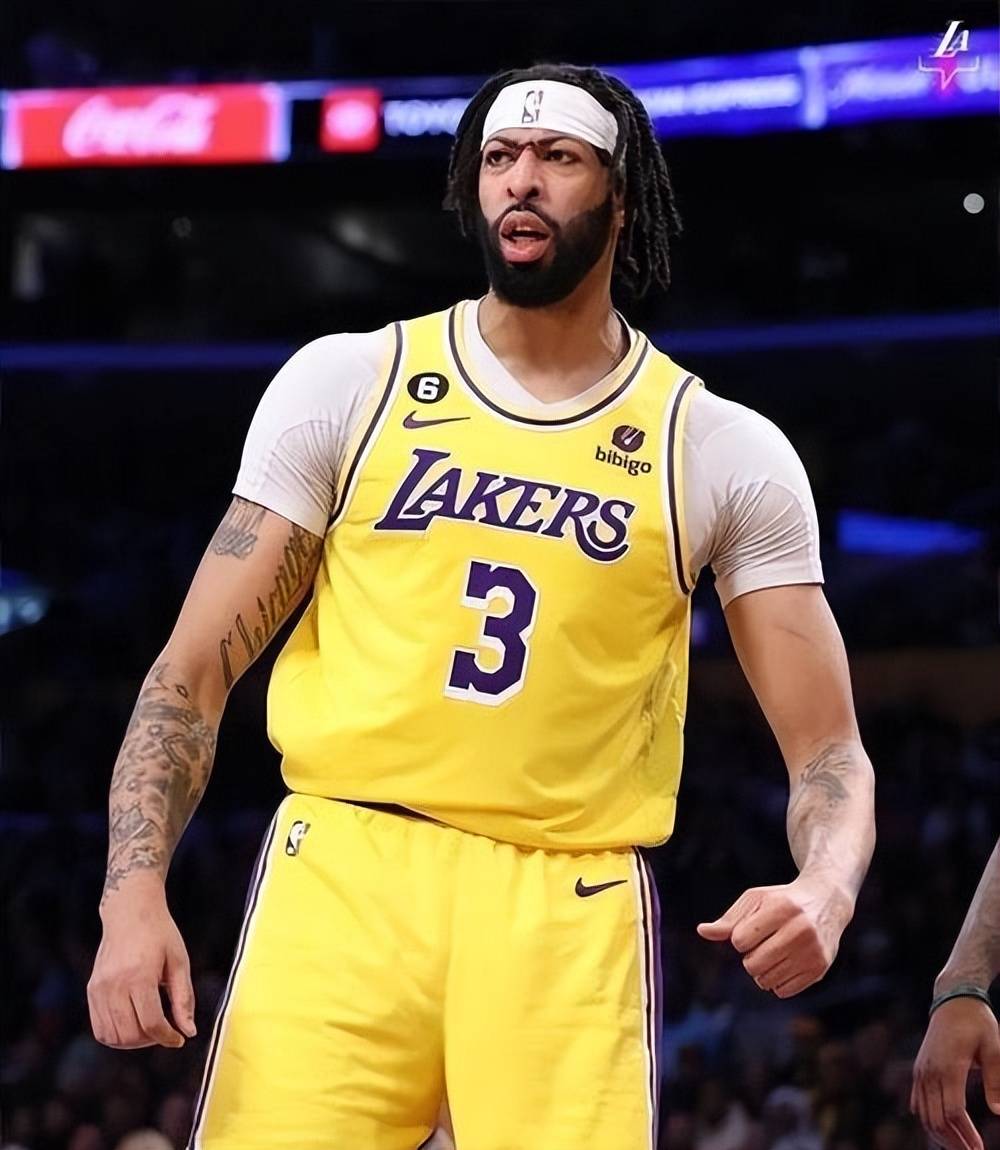 关于湖人队主帅发表讲话,球员备战气氛浓厚的信息 关于湖人队主帅发表讲话,球员备战气氛浓厚的信息