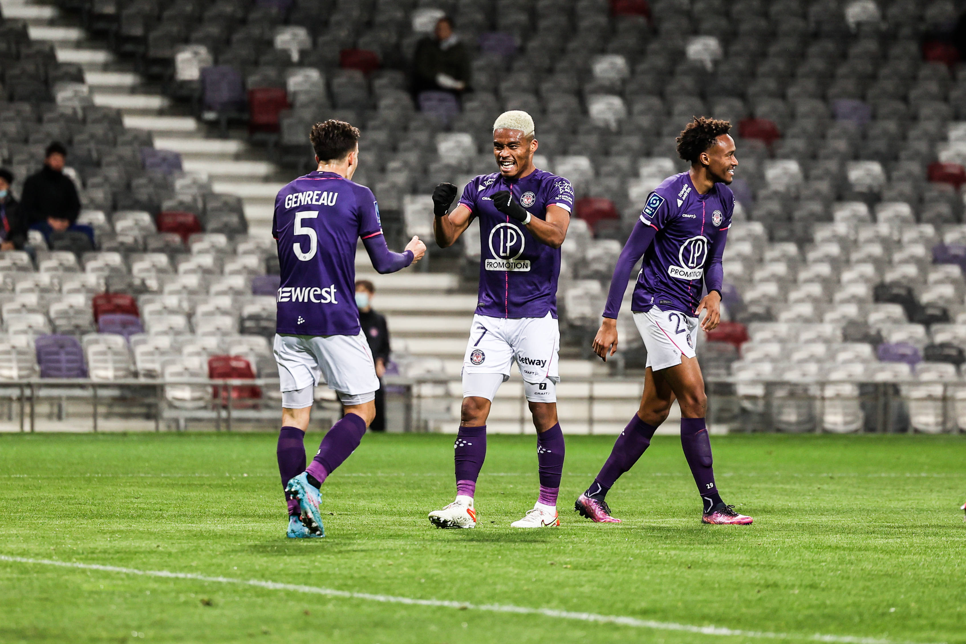 斯特拉斯堡客场取胜，法甲前景一片光明的简单介绍