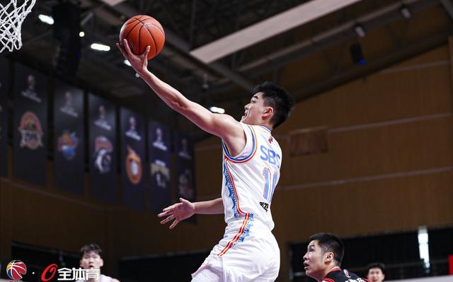 关于河南队实力爆发，全面占据场上优势的信息