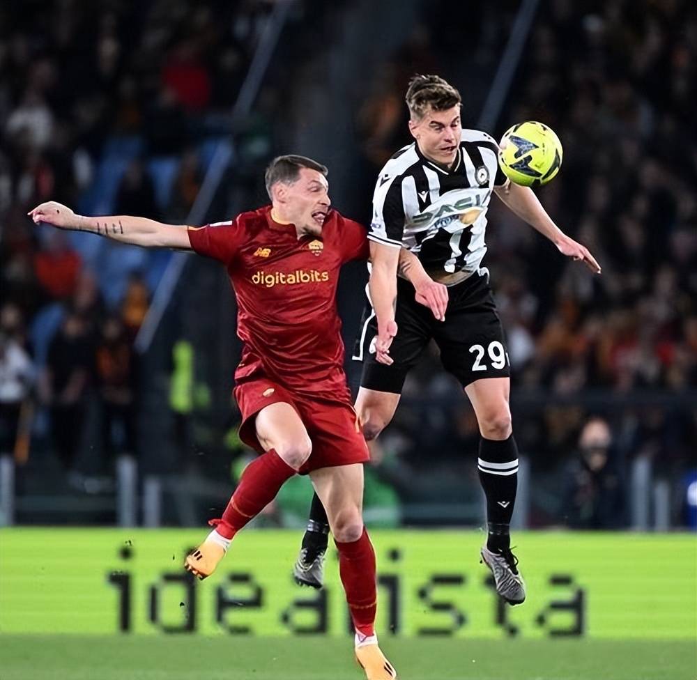 意甲联赛掀起新一轮热潮，球迷热情不减