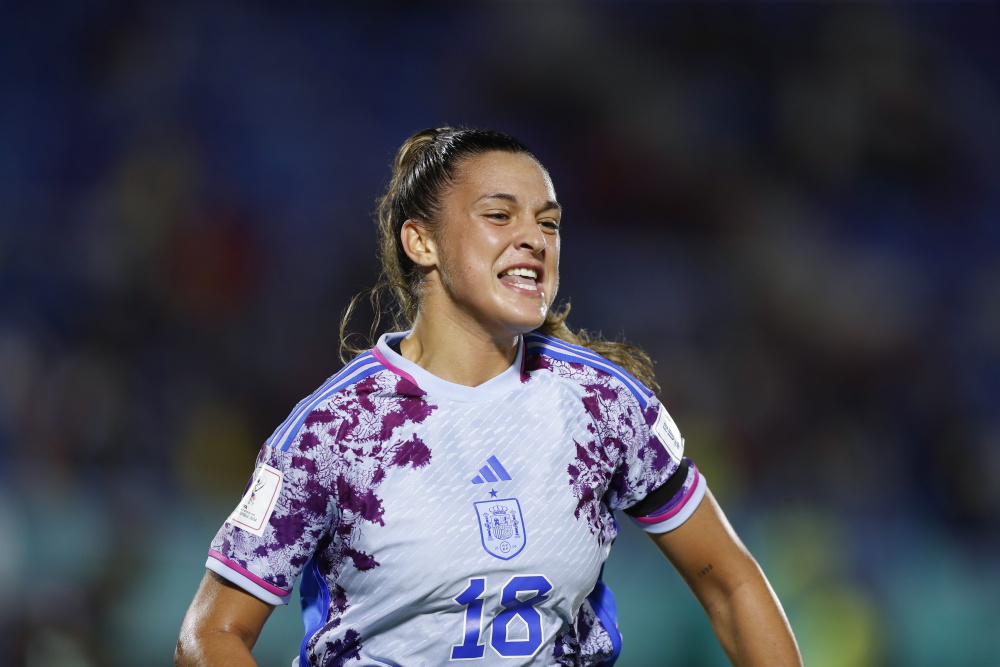 西班牙女足表现抢眼，晋级半决赛