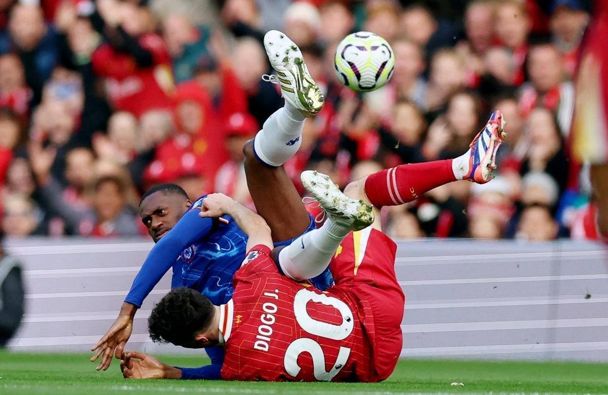 关于利物浦惨遭曼城绝杀，遗憾失利的信息