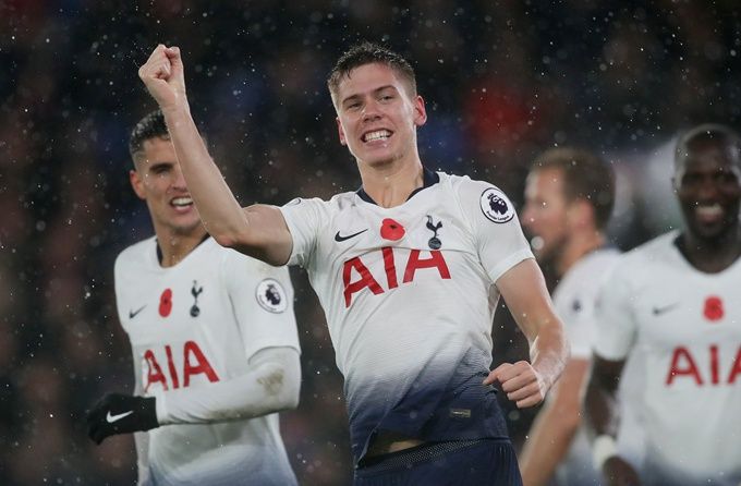 沃特福德大胜托特纳姆热刺，实现双杀的简单介绍