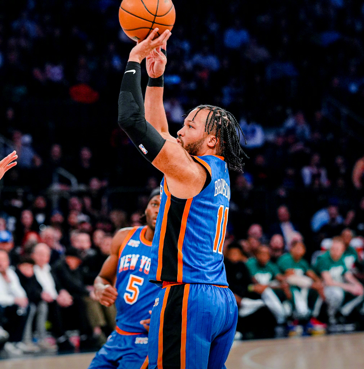 金年会官方网站-凯尔特人全队大爆发，逆转尼克斯夺得胜利