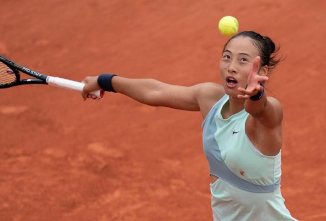 包含西藏队表现不尽人意，难抵对手压力的词条