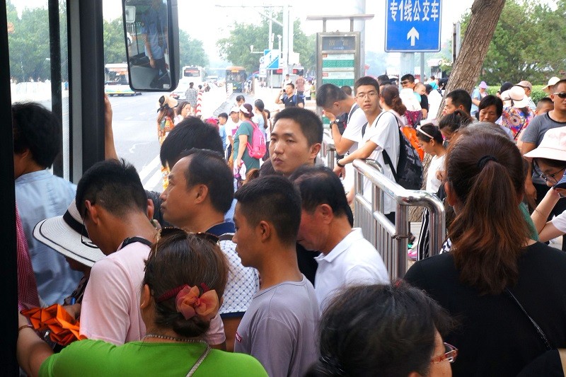 包含西藏队表现不尽人意，难抵对手压力的词条