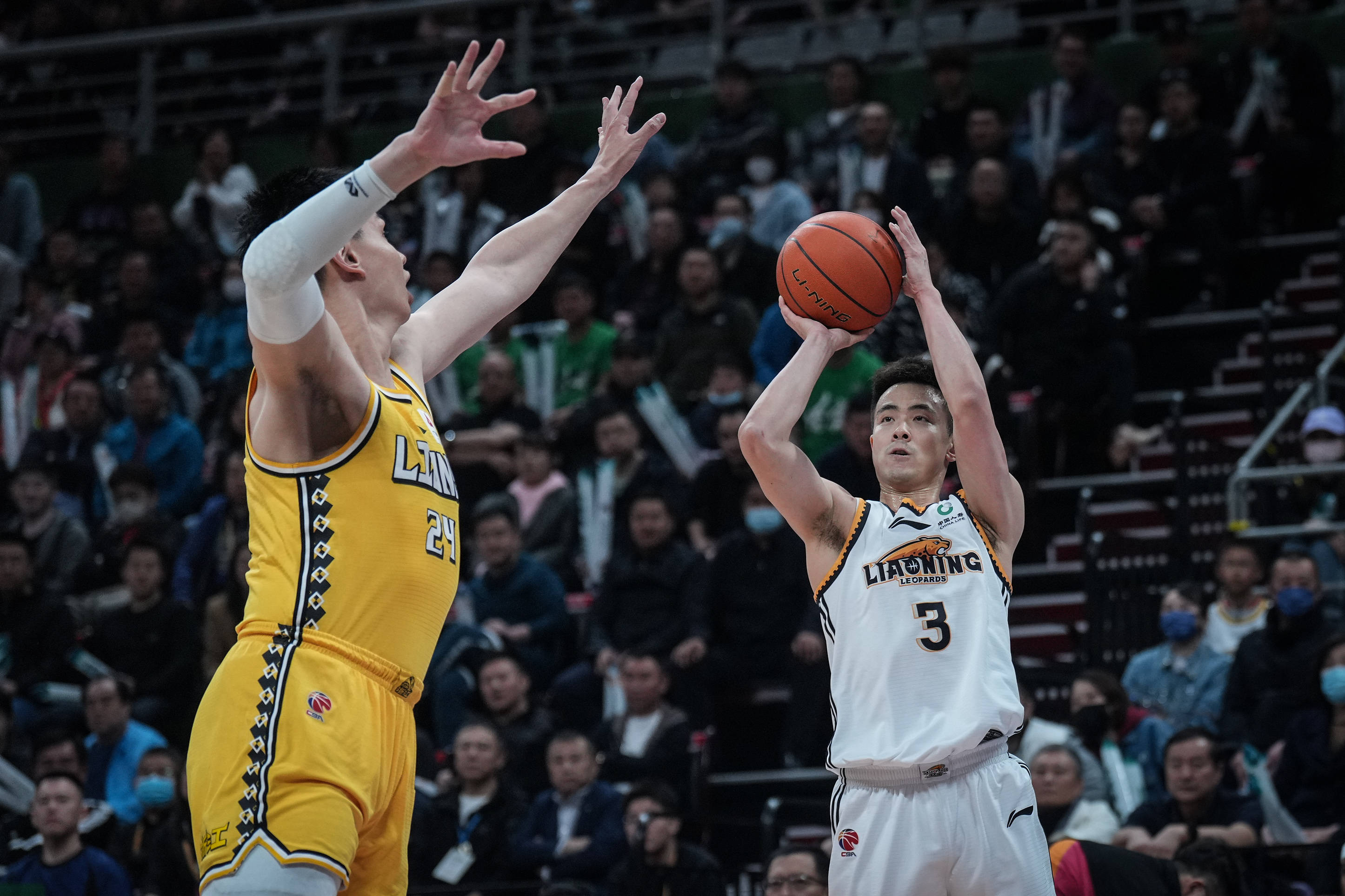 巴勒莫主场力擒对手夺取三分 巴勒莫主场力擒对手夺取三分