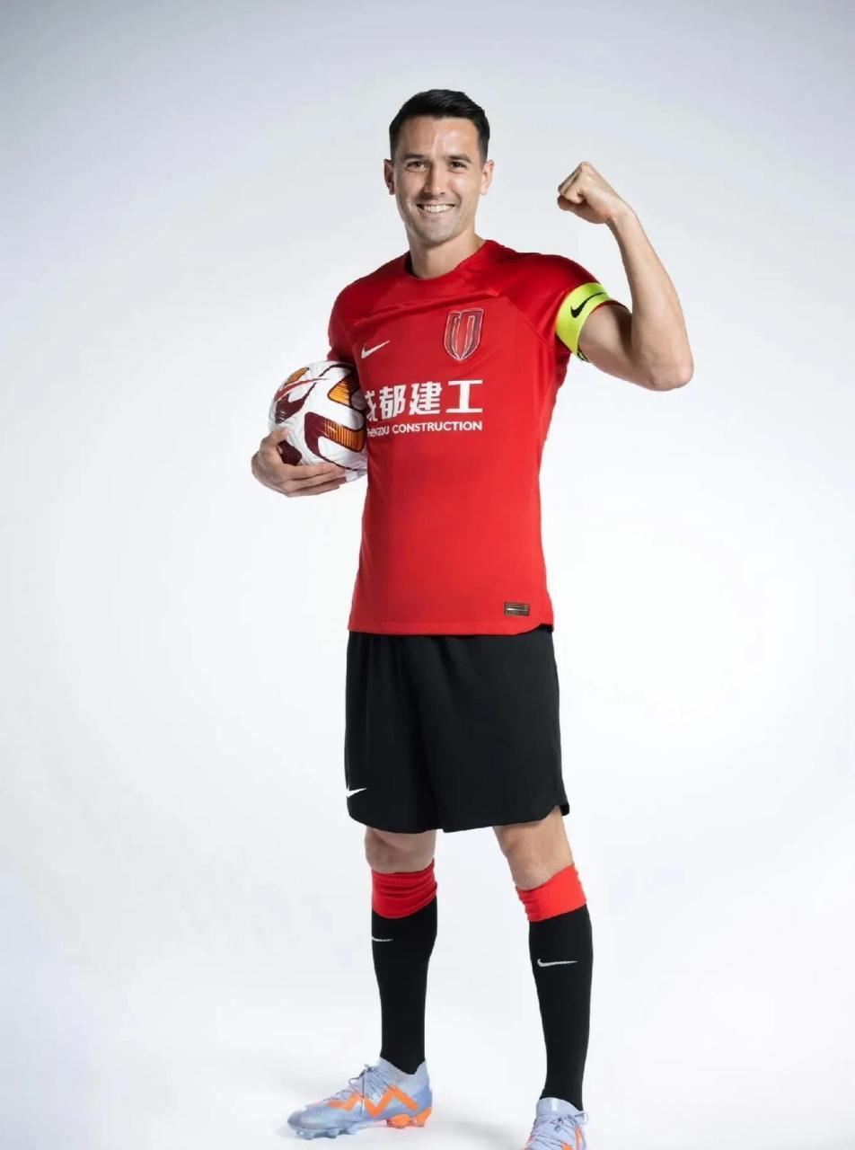 -中国国脚登顶国际赛事荣耀的简单介绍 -中国国脚登顶国际赛事荣耀的简单介绍