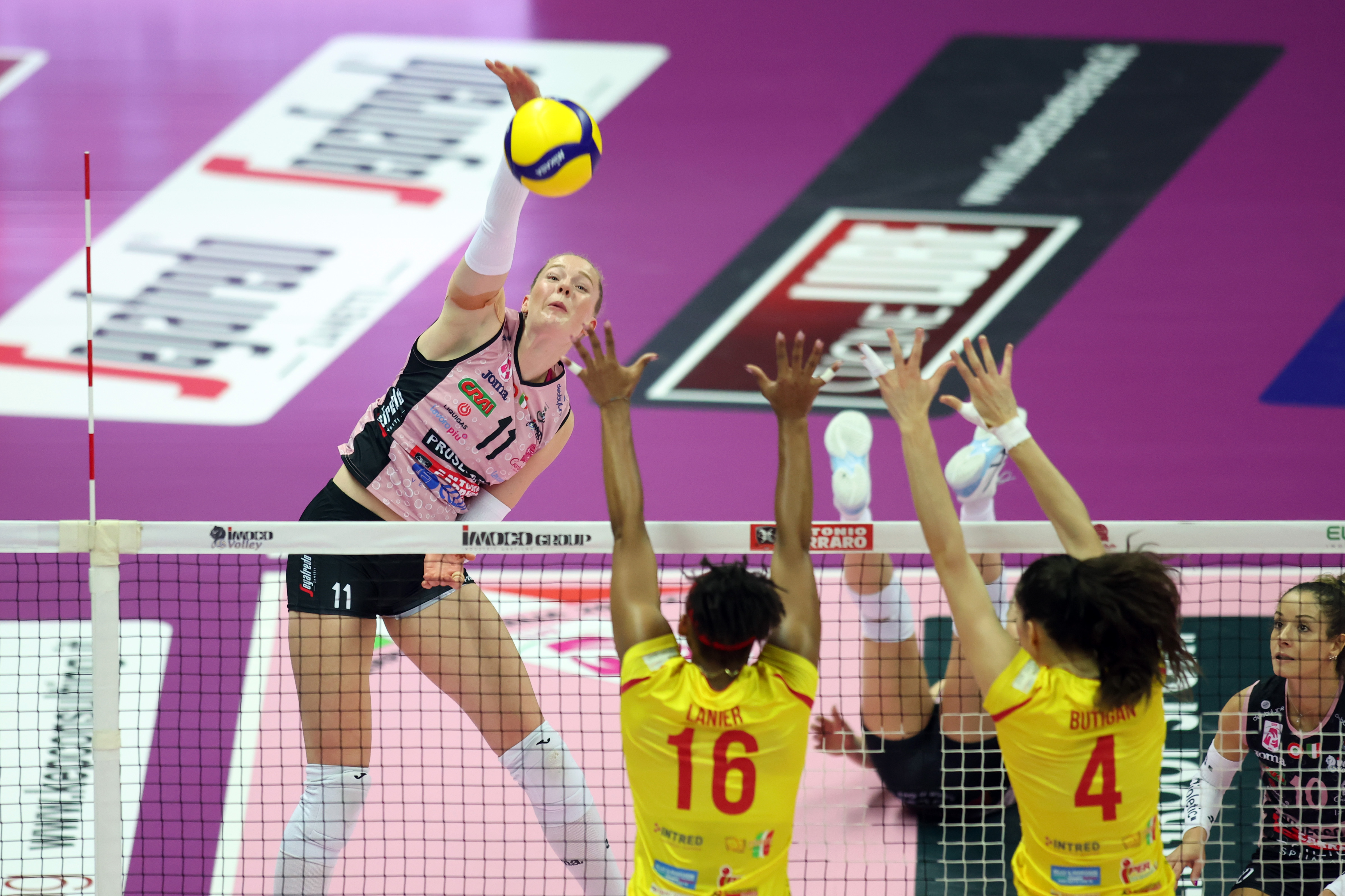 金年会博彩-意大利女队三连胜晋级赛