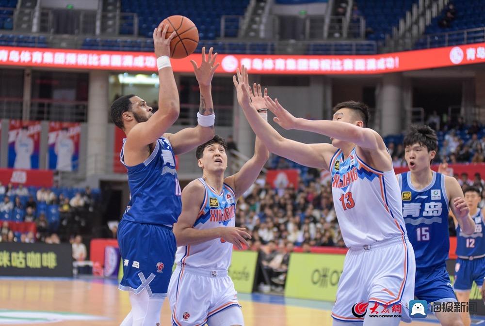 青岛男篮再次获胜，稳坐榜首