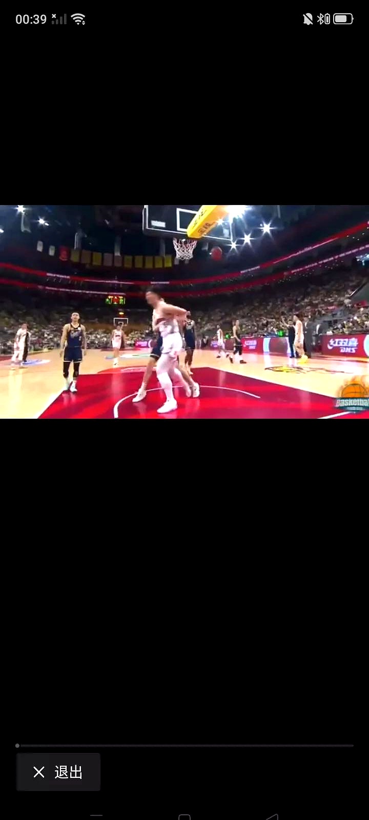 关于顶级攻防对抗，球员们为荣誉拼尽全力的信息