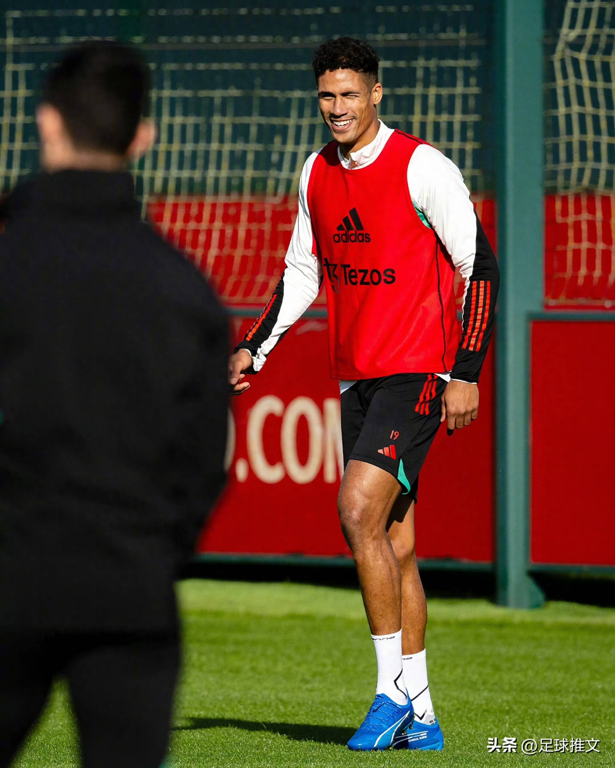 关于利涉败终结连胜纪录，艰辛晋级欧冠的信息