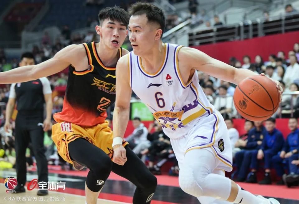 奥地利男篮开局惨败俄罗斯队大胜收官 奥地利男篮开局惨败俄罗斯队大胜收官