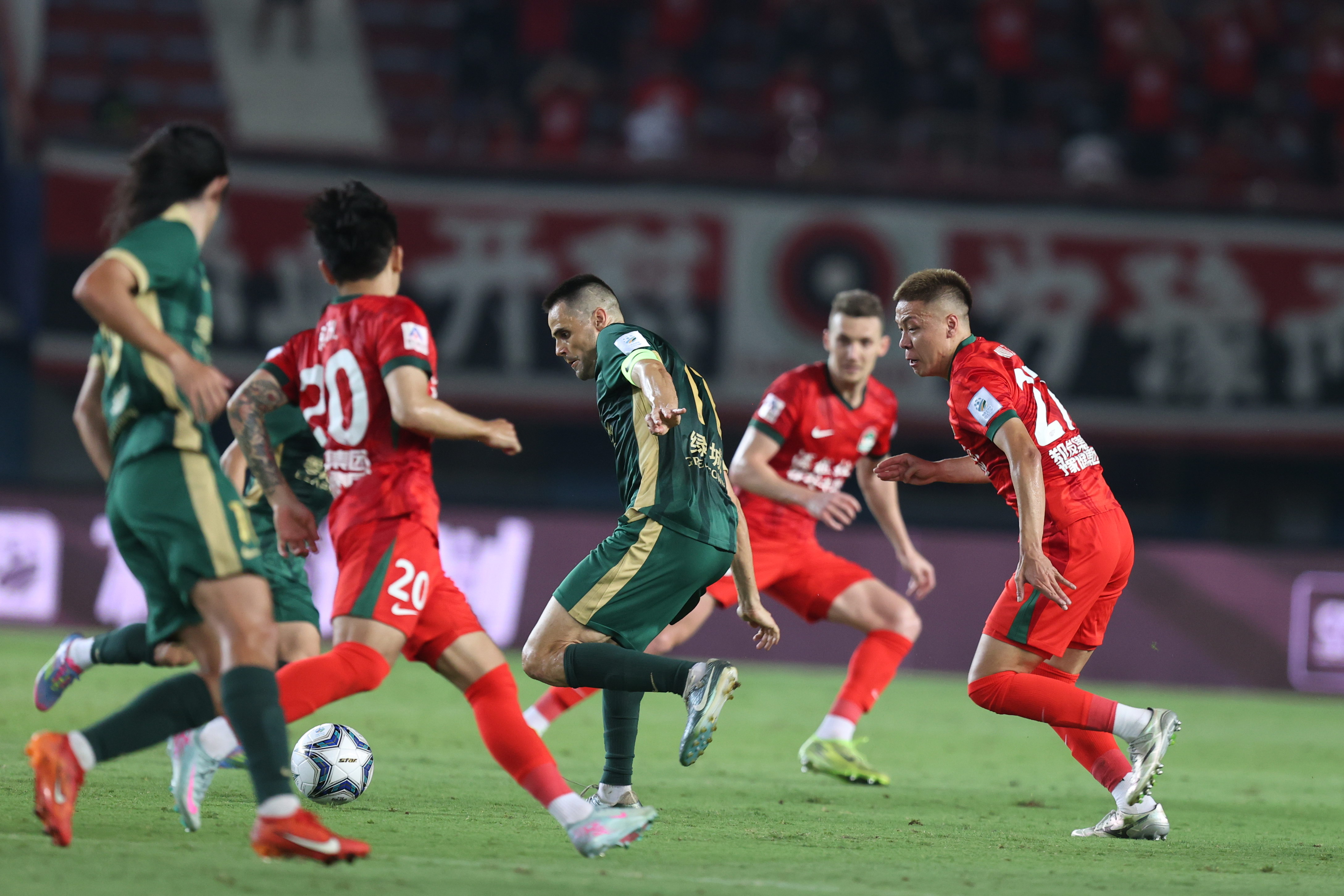 AC米兰淘汰那不勒斯，挺进八强