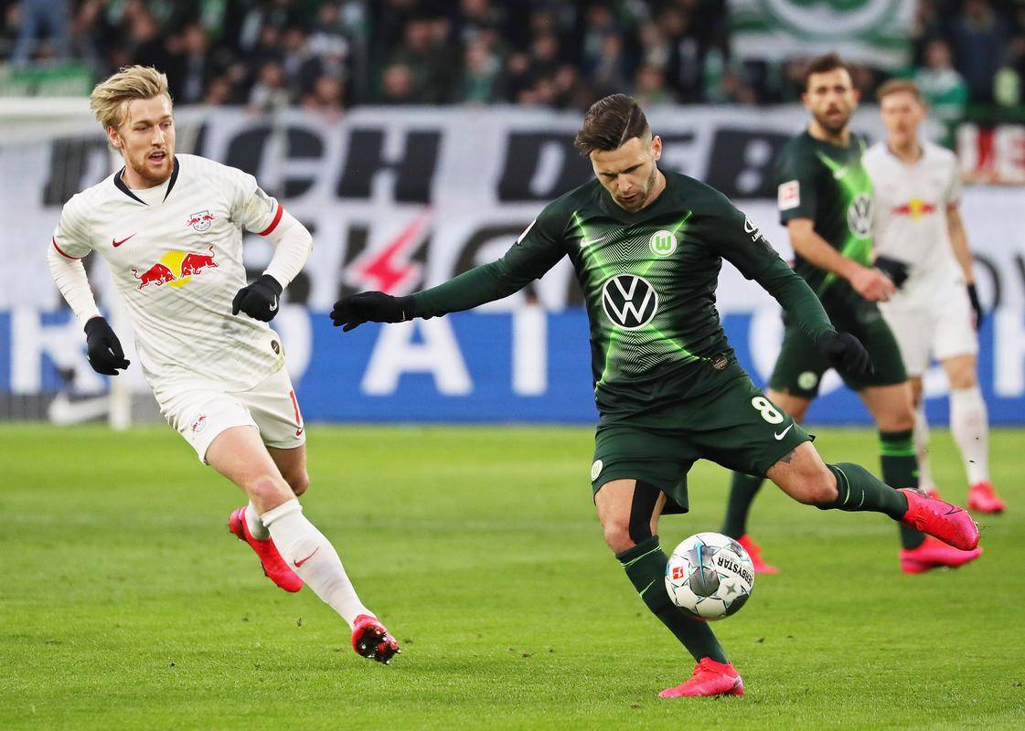 关于柏林赫塔主场大胜沃尔夫斯堡，保持不败势头的信息