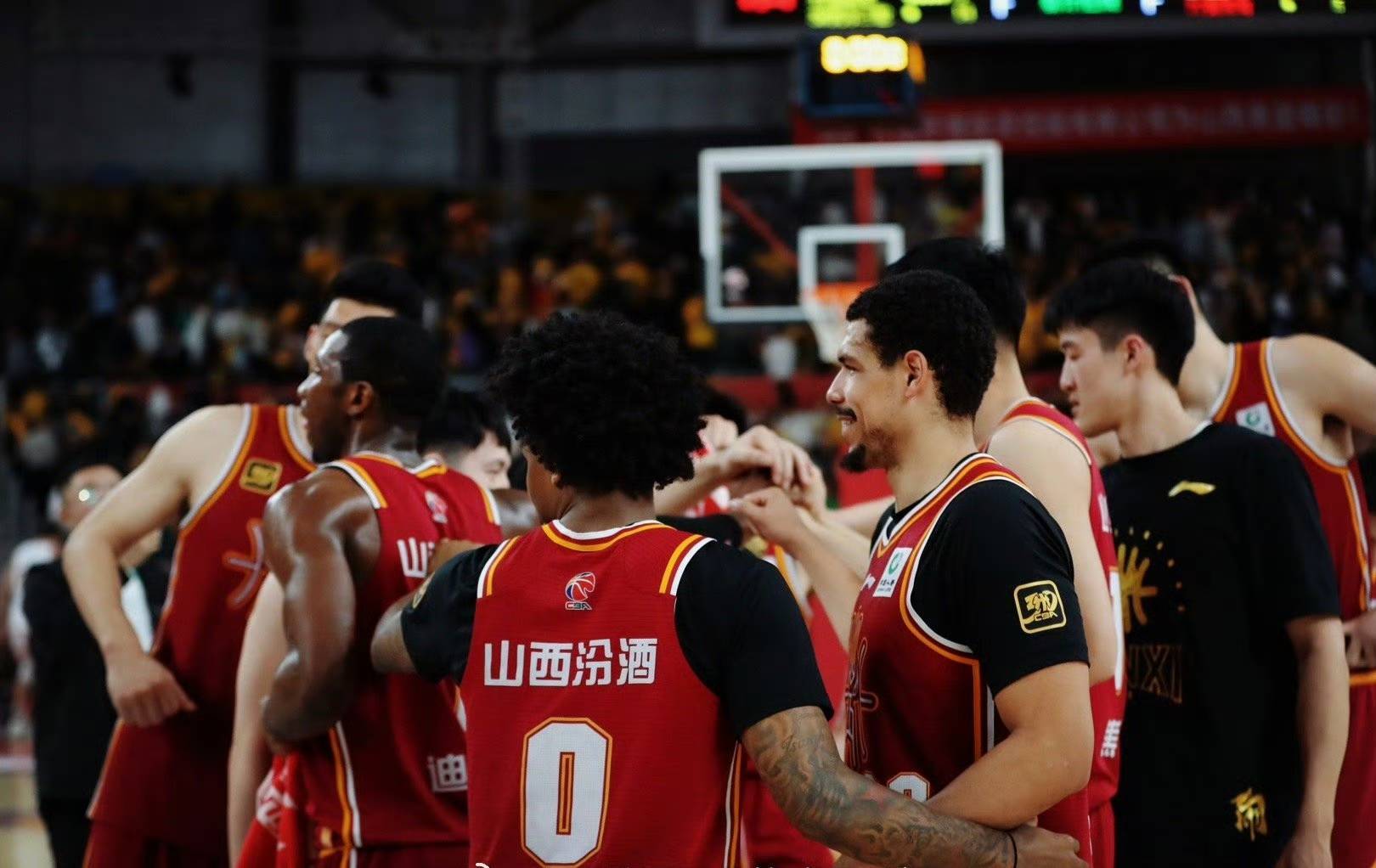 猛龙队员集体努力，打破季后赛纪录的简单介绍