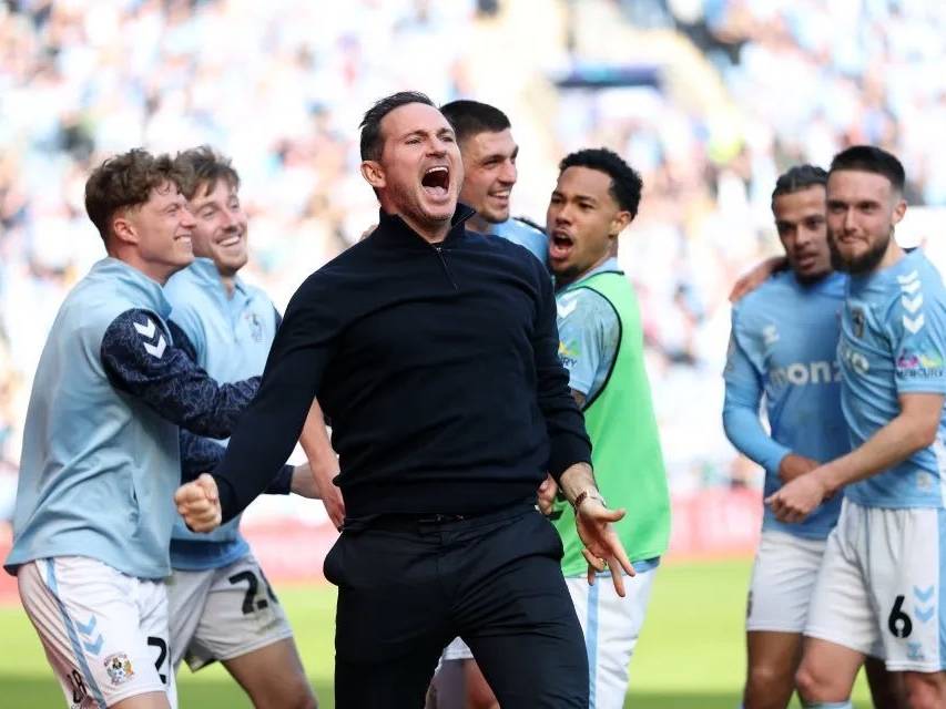 利兹联逆转胜利，重返欧战争夺区的简单介绍