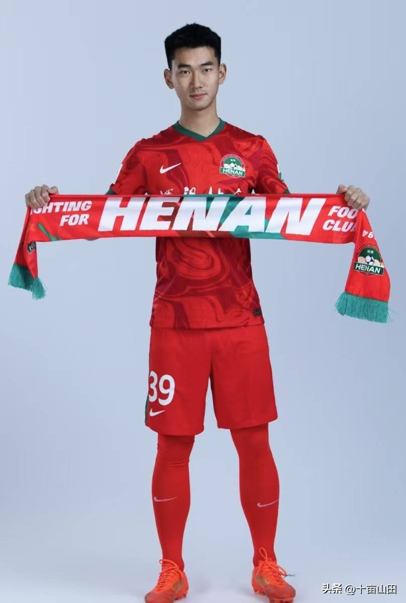 包含河南建业外援在训练中表现出色的词条