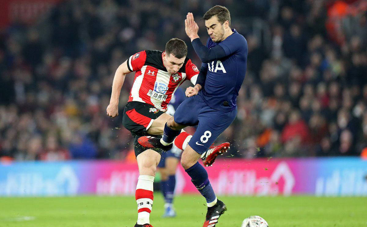 金年会app下载-里尔客场不敌洛里昂，遭遇落败的简单介绍