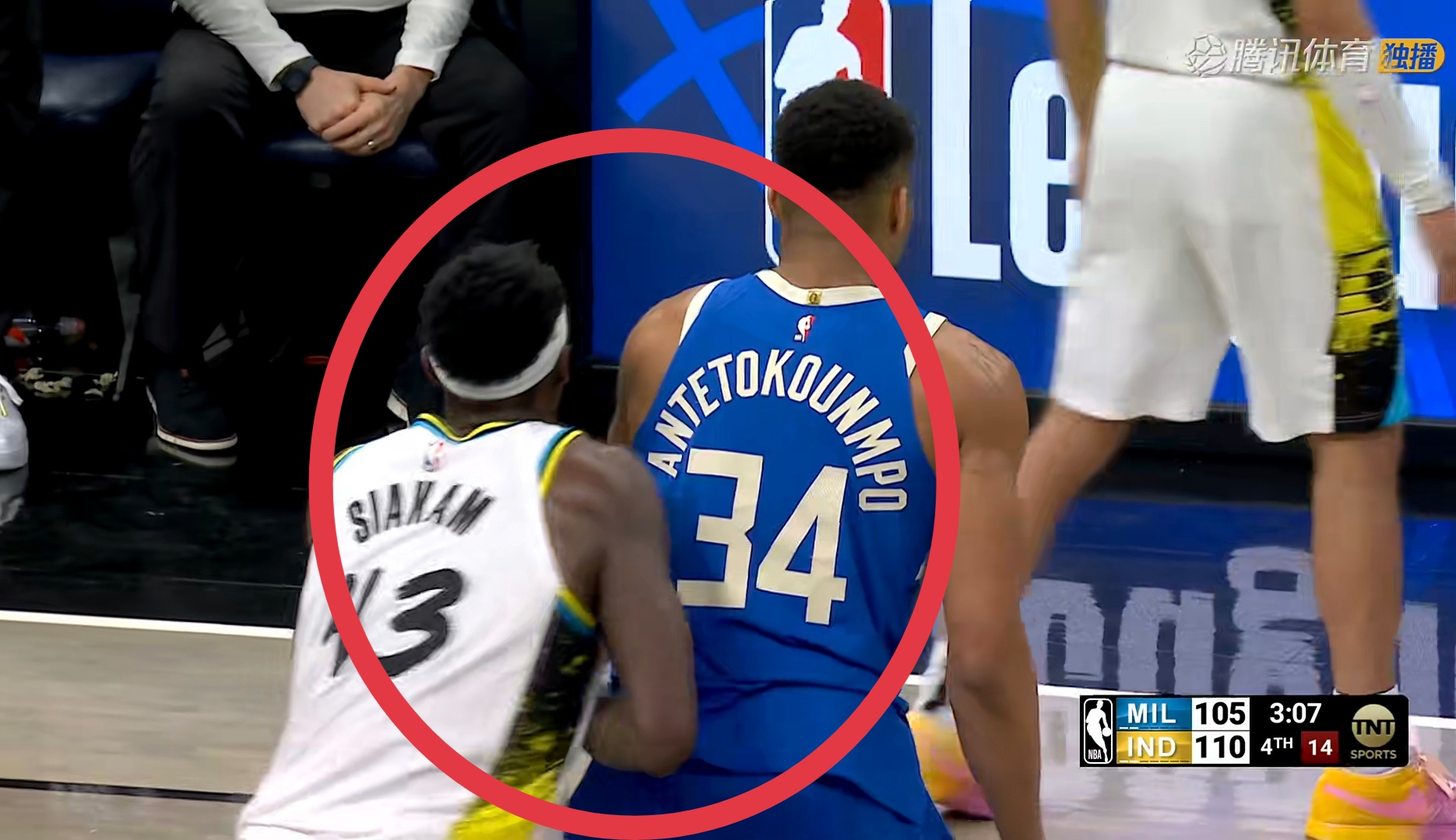 包含雄鹿惊险取胜，字母哥关键时刻上演逆转的词条