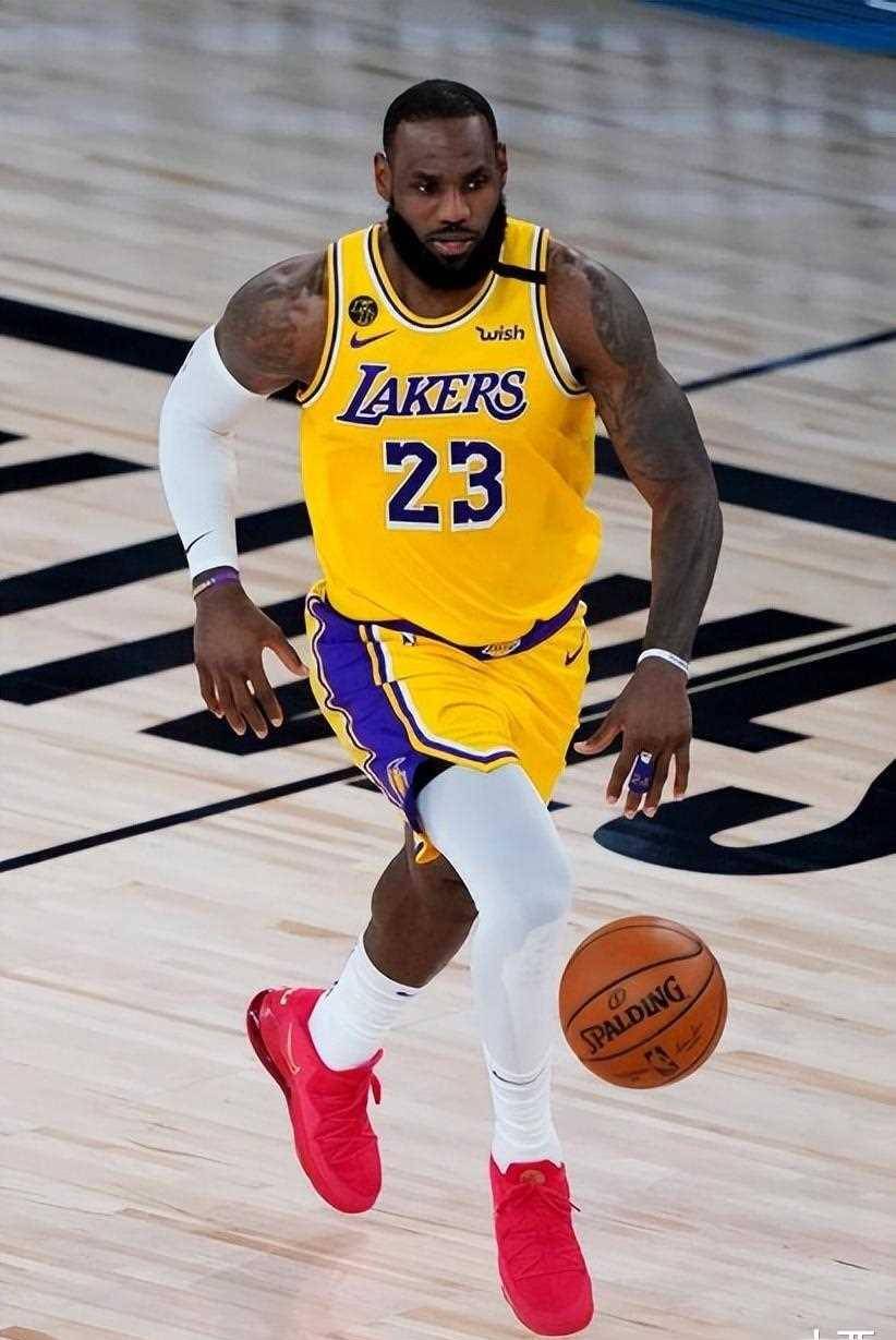 金年会集团-包含足坛风云再激起，豪门交锋创造传奇的词条