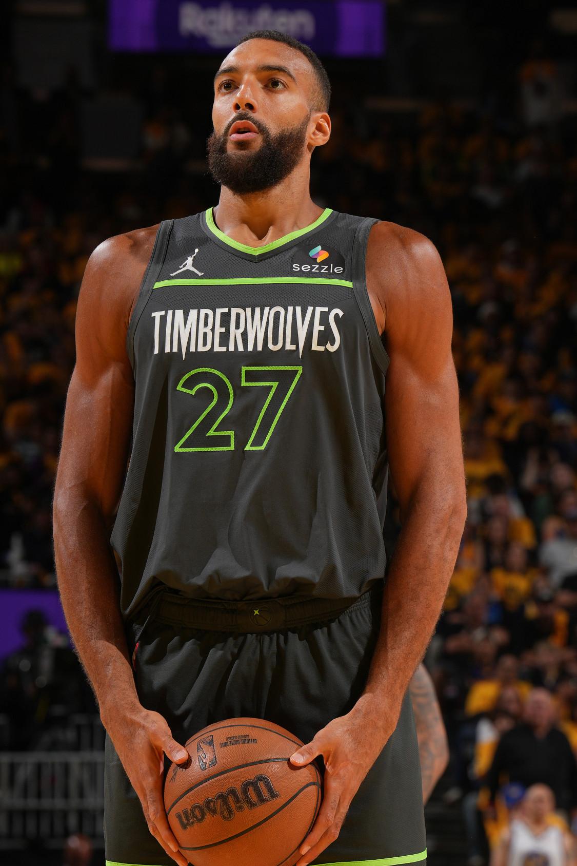 热火客场取胜森林狼,追平公牛的简单介绍 热火客场取胜森林狼,追平公牛的简单介绍