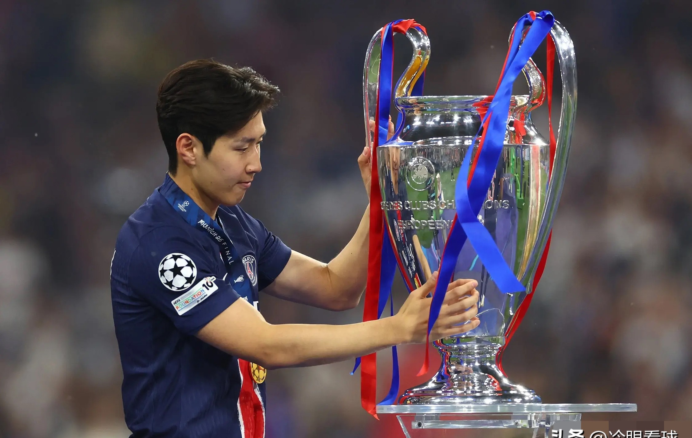 包含切尔西战平葡萄牙，孙兴慜逆转建功欧冠的词条