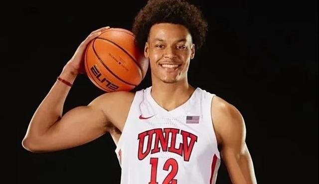 公牛主帅表态将重点培养年轻球员的简单介绍