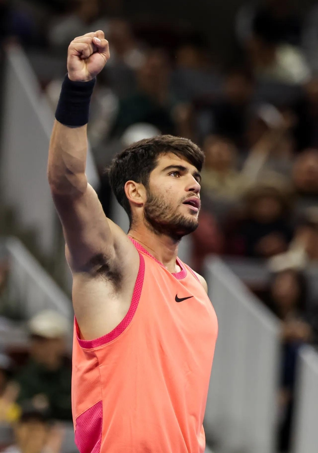 金年会-包含赛场上的惊天逆转，球迷们欢呼雀跃！的词条