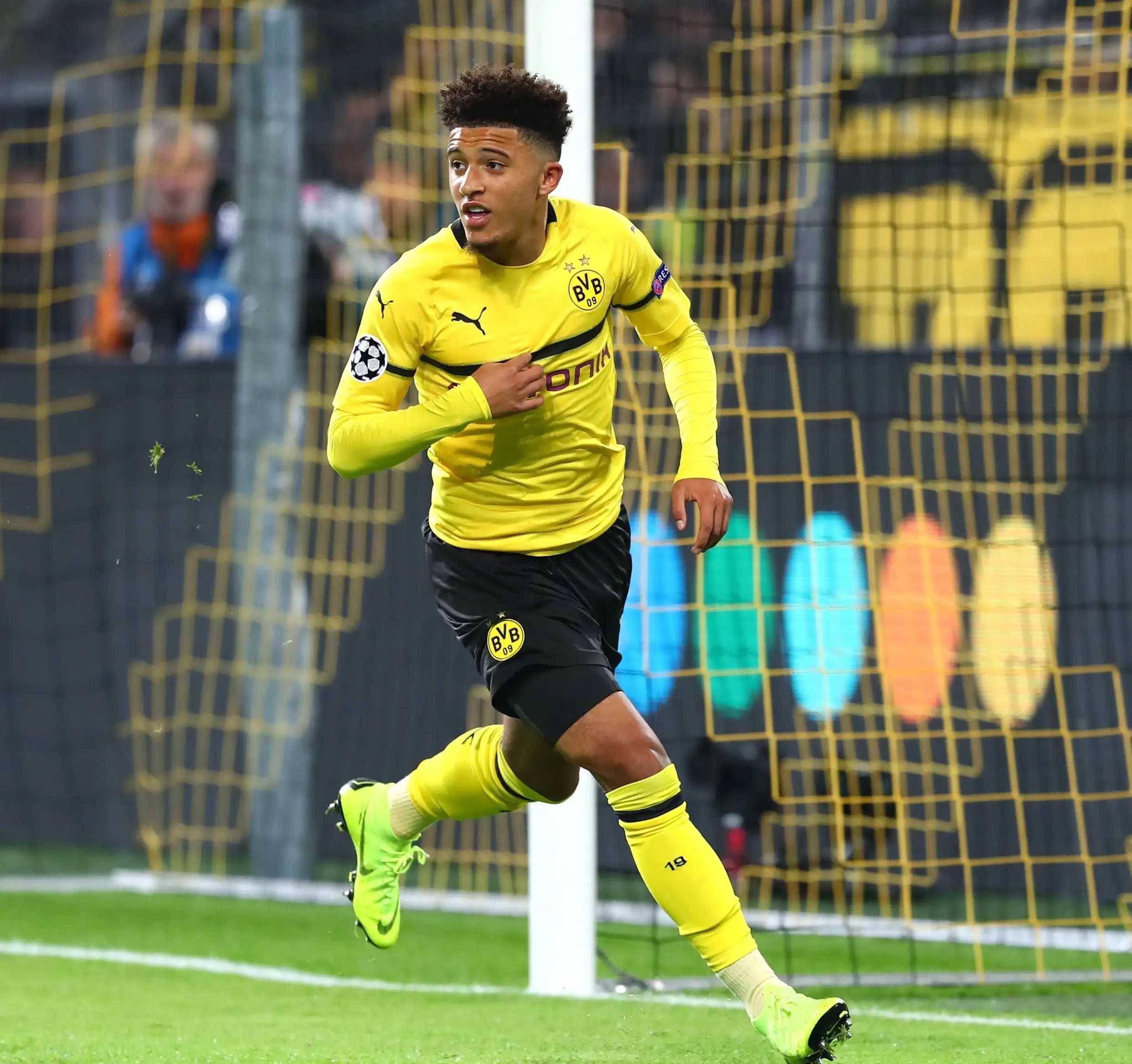 金年会集团-多特蒙德客场大胜，稳坐德甲积分榜第二