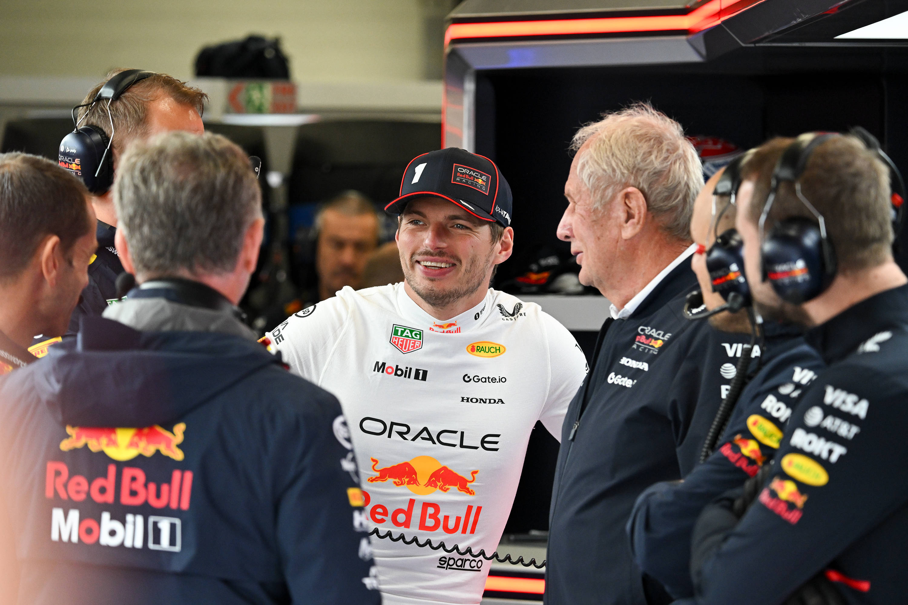 雷诺车队险胜哈斯车队，阿隆索关键制胜