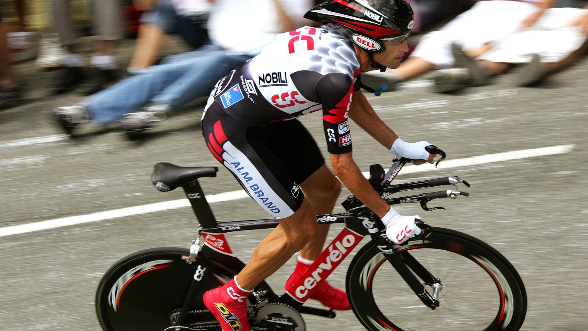 巴斯托尼焦点战证身价，秘鲁攻势冲垮马里