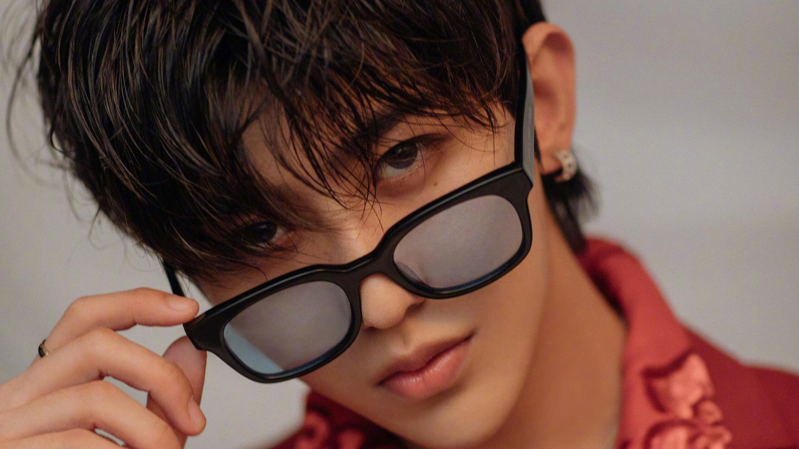 杰伦格林爆发！深圳队单节拉开灰熊，点燃篮球之夜